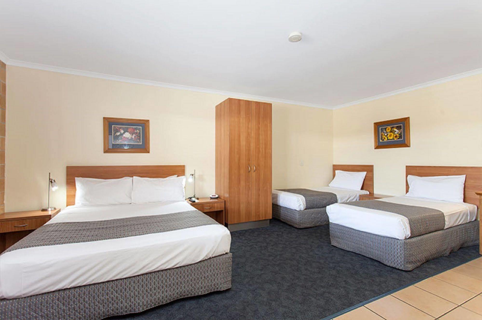 Windmill Motel & Events Centre Mackay Exterior foto